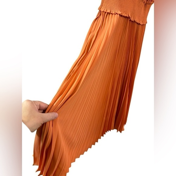 Nanette Leopore Mock Neck Terra Cotta Accordion Pleated Midi Dress Size 4 NWT! - Picture 7 of 16